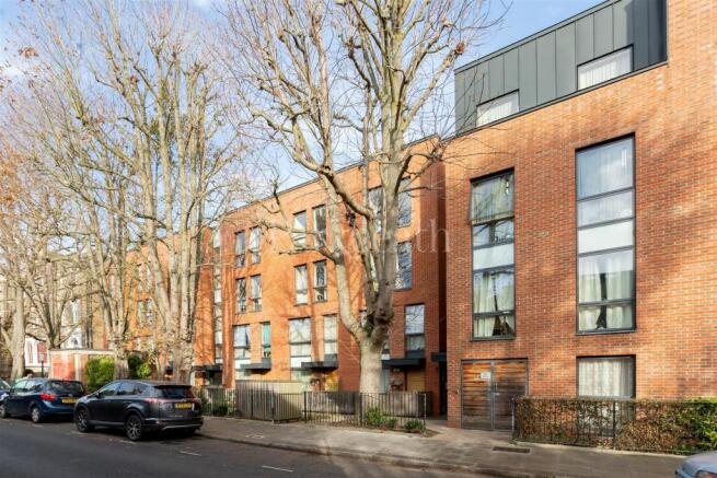 Waites Court, 73-79 Priory Road, NW6 3BD-10.jpg