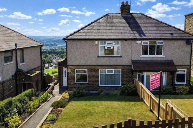 3 bed Semi-Detached for sale Image 4