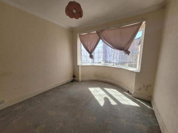2 bed Semi-Detached Bungalow for sale Image 8