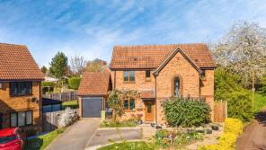 13, Chalfont Close, Bradville, Milton Keynes MK13 7HS