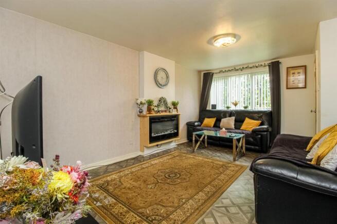 3 bed Terraced for sale Image 4