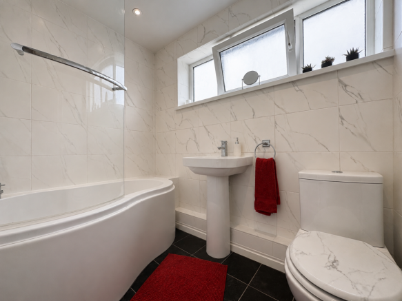 3 bed Link Detached House for sale Image 9