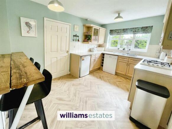 Kitchen/Breakfast Room