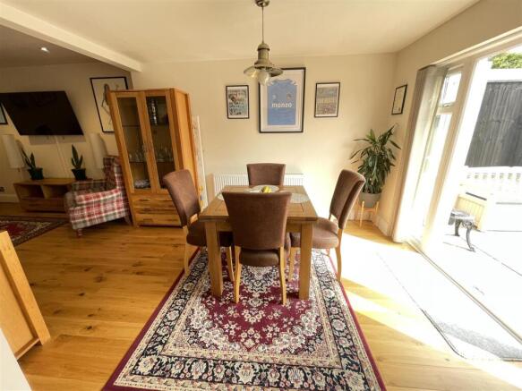 Melvin Close, Laverstock, Salisbury photo 4