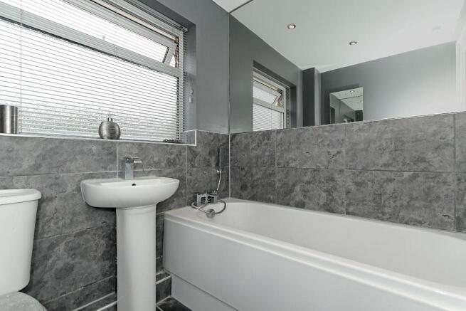 Harr-Bath.jpg