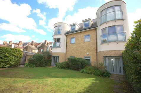 Harwoods Road, Salisbury House, WD18