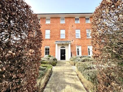 Monachus House, High Street, Hartley Wintney