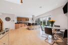 4 bed detached - Crutchfield Lane, Hookwood, Horley, Surrey, RH6 image 10