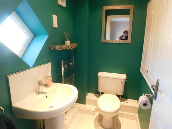 EN SUITE