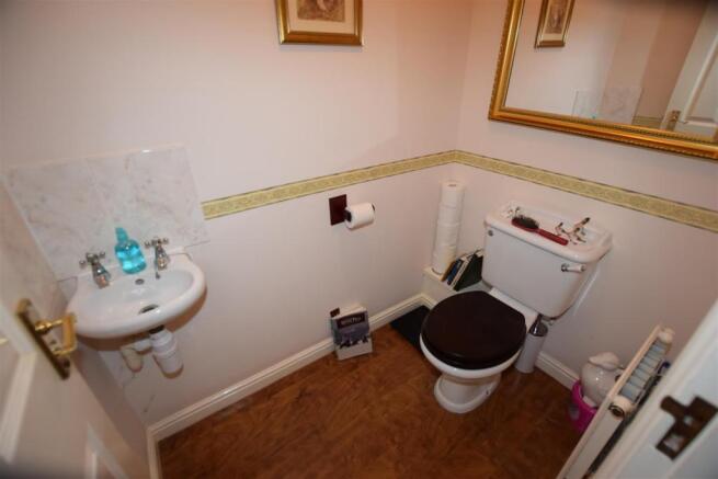 Cloakroom/WC