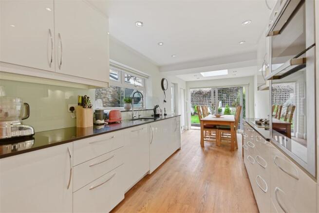 Nasmyth Road - Kitchen3 (1).JPG