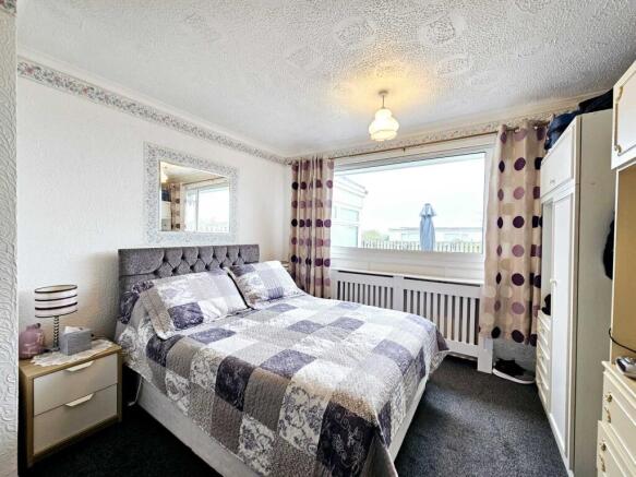 2 bed Semi-Detached Bungalow for sale Image 6