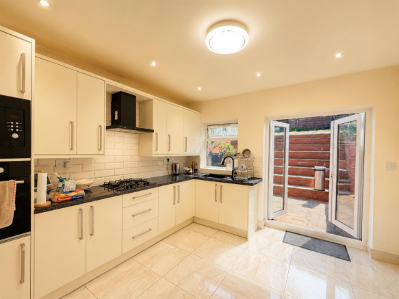 Kitchen / Diner