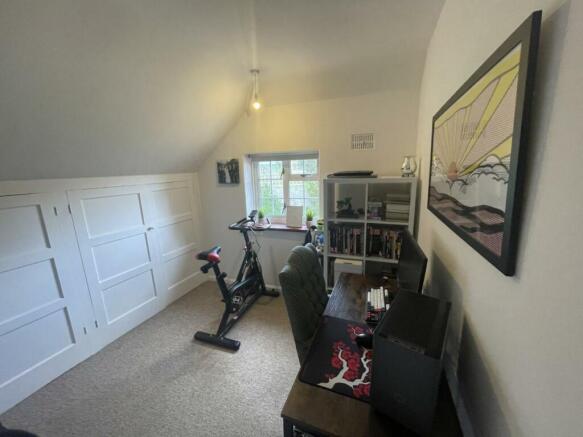 Valance rd - 3rd bedroom. 2.jpg