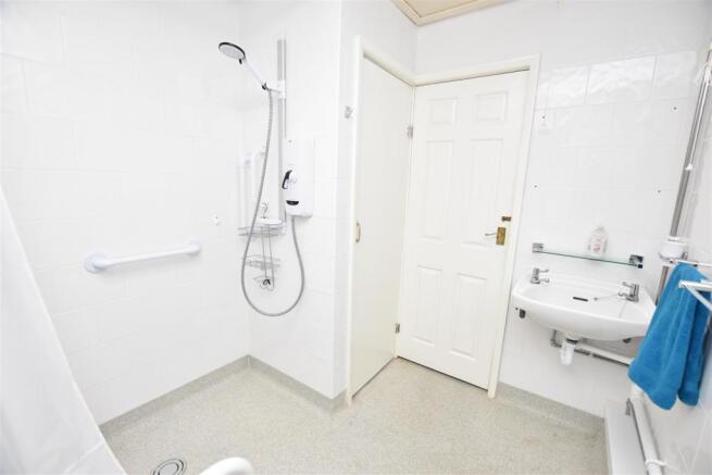 WET ROOM