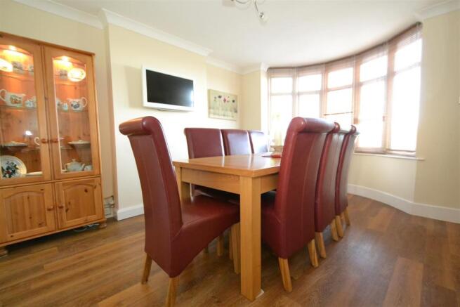 dining room 2.jpg