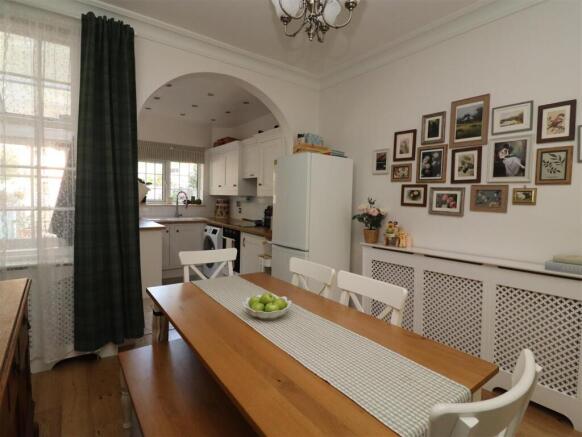 2 bed Terraced for sale Image 4