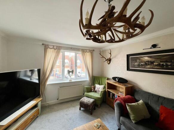 4 bed Semi-Detached for sale Image 10