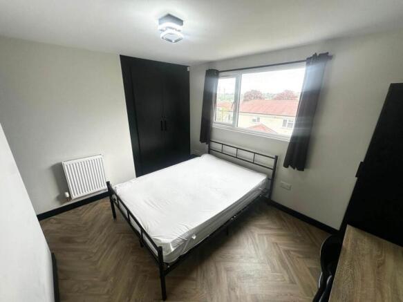 Bedroom 4 (2)