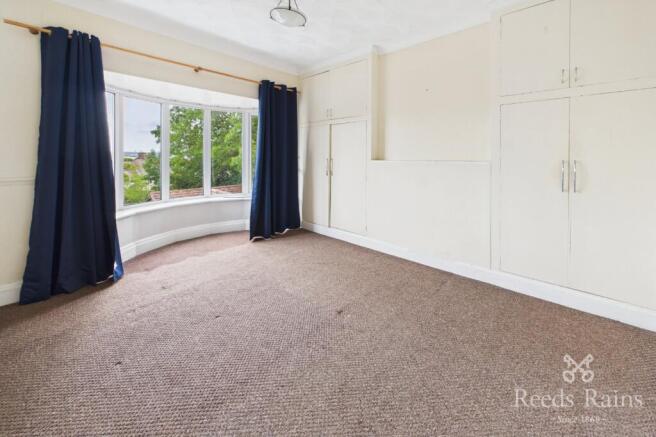 2 bed Apartment to rent Image 4