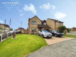 8, Nethercroft, Barugh Green, Barnsley S75 1QB