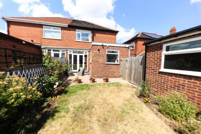 3 bed Semi-Detached for sale Image 5