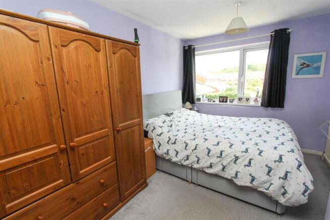 BED 1.jpg