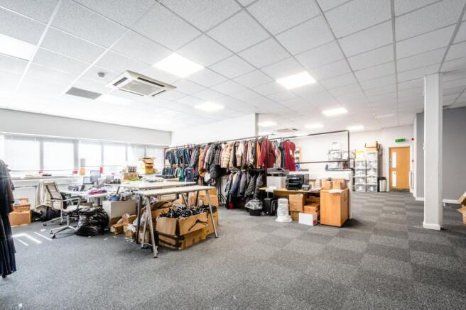 Greenwich Centre Bus Pk U4-5 - 17.jpg