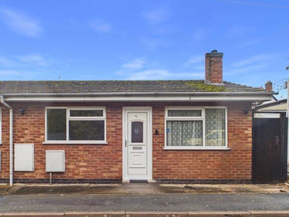1-bed semi-detached on Doctor Cookes Close, Barwell, £130,000
