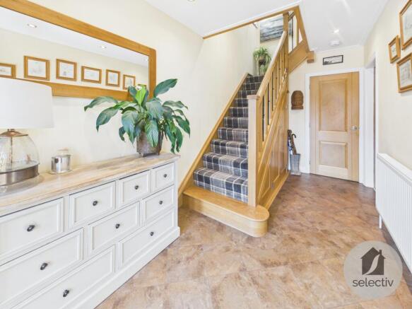 4 bed Semi-Detached for sale Image 12