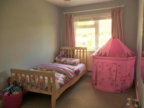bed 4.JPG