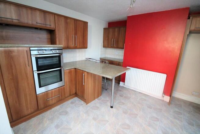 3 bed Semi-Detached for sale Image 4