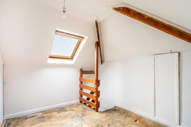 3 bed Semi-Detached for sale Image 8