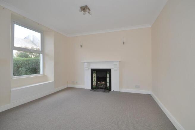 SOUTHGATE ST 39.LOUNGE..jpg