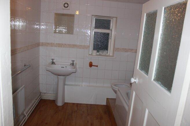 waterloo-road-kt19-8ax-797893