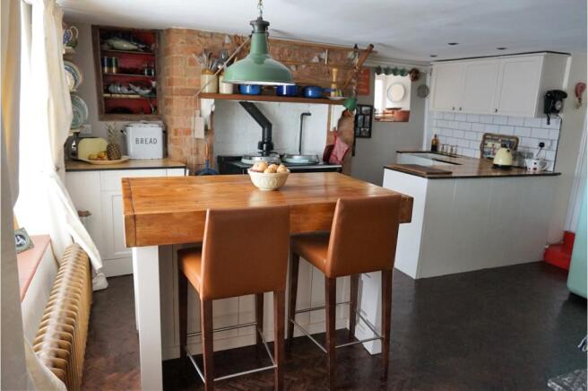 Kitchen / Breakfast