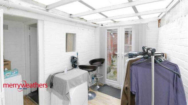 2 bed Terraced for sale Image 8
