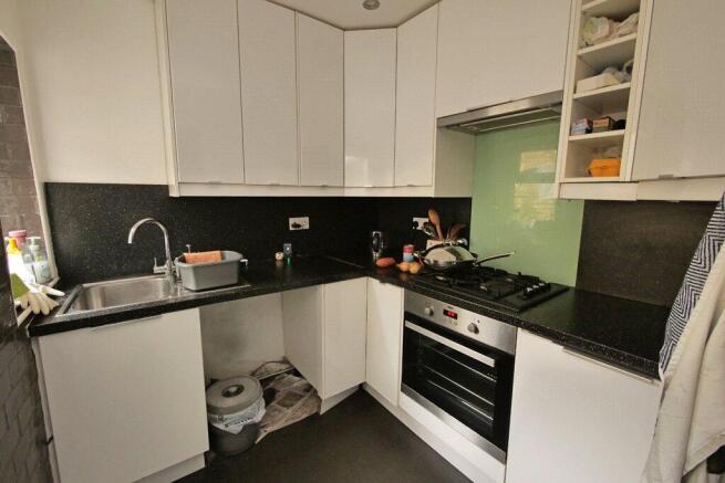 3 bed Terraced for sale Image 5