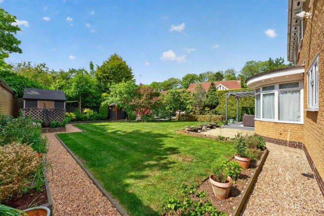 Cheviot Close, Kettering NN16 photo 4