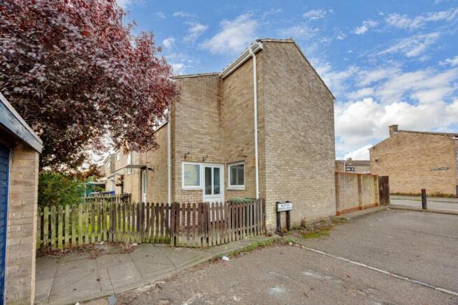 3-bed terraced on Chester Court, Haverhill, £205,000