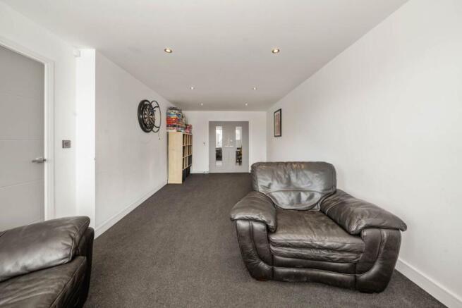 4 bed Semi-Detached for sale Image 7