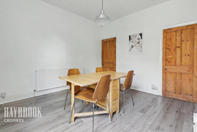 3 bed Terraced for sale Image 5