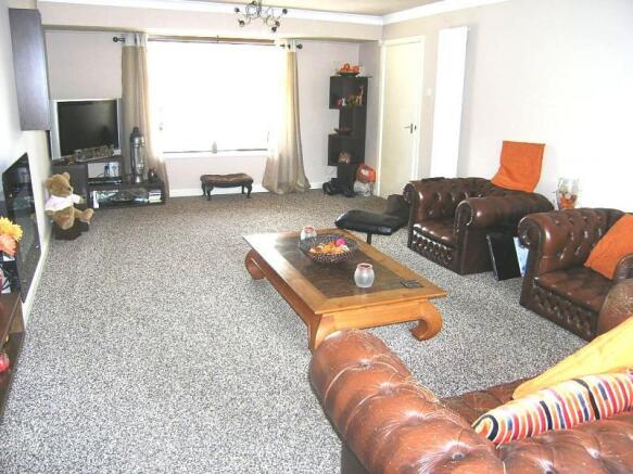 Lounge 2