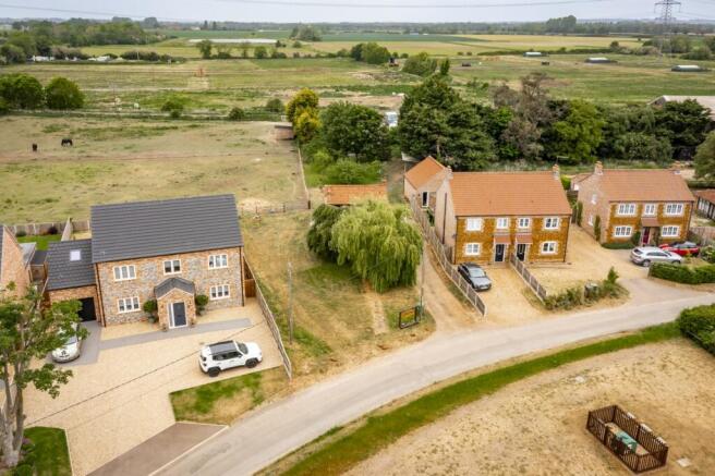 Church Farm Cottage-25 T202505231135.jpg