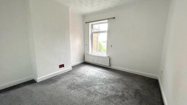 3 bed Terraced to rent Image 6