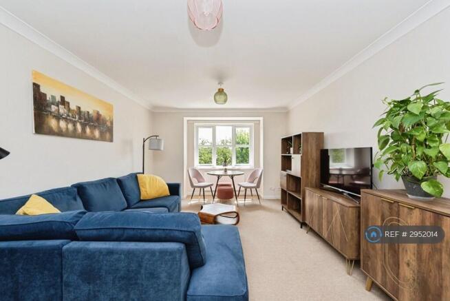 Living Room (Whole)