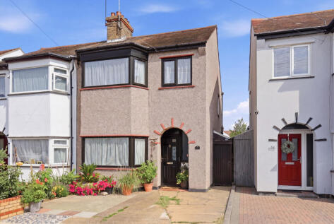 Wentworth Road, Southend-on-sea, SS2