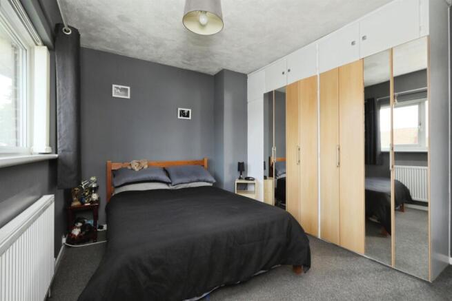 3 bed Semi-Detached for sale Image 12