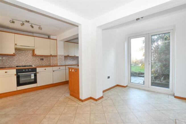 Kitchen & Dining Area.jpg