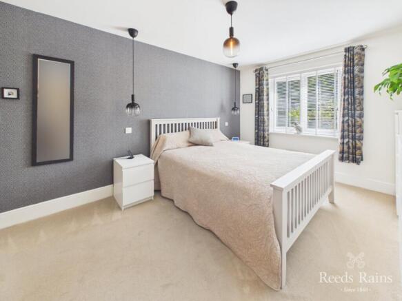 4 bed Detached for sale Image 9
